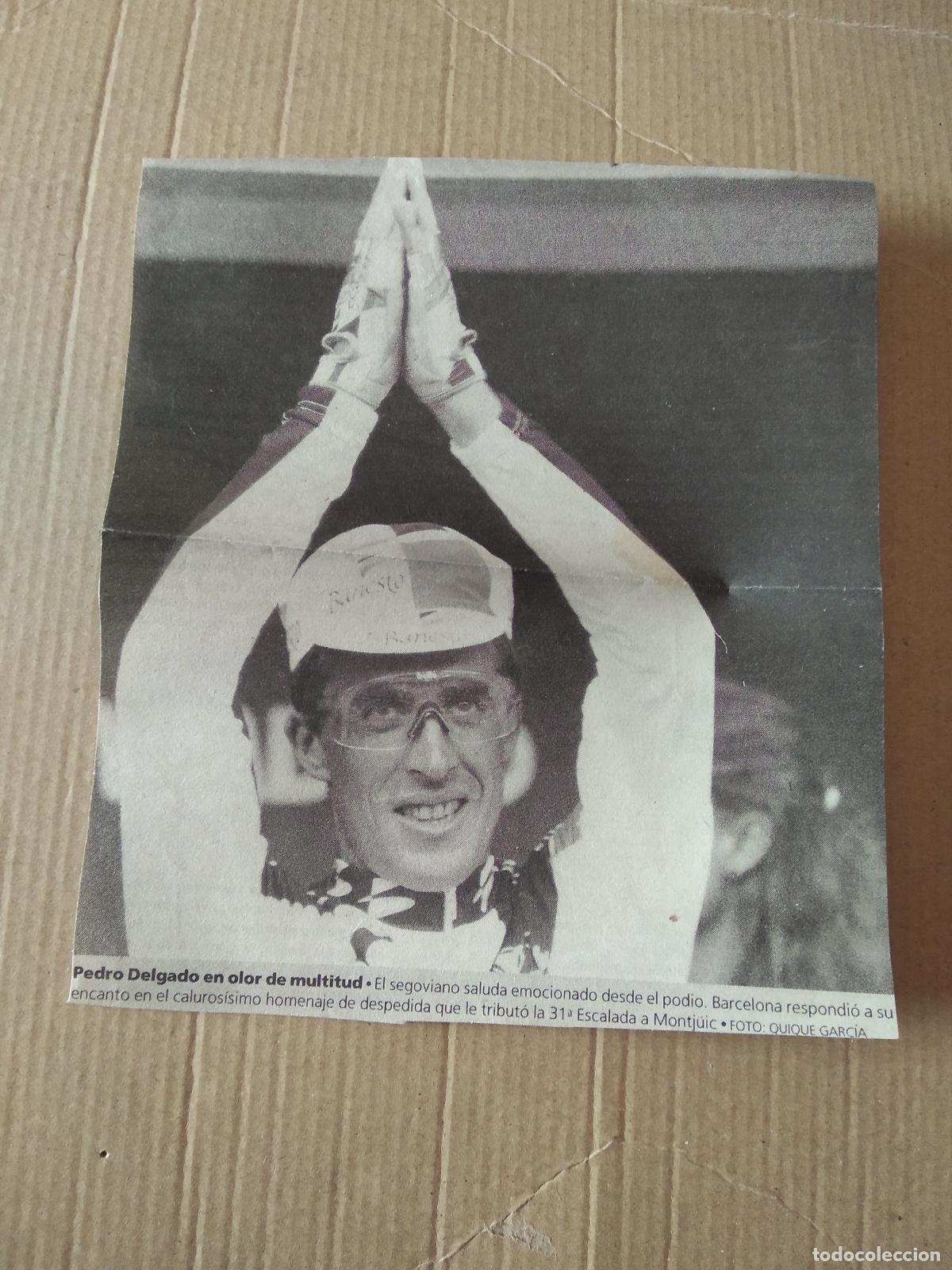 Otros Art&iacute;culos de Coleccionismo en Papel: ANTIGUO RECORTE DIARIO PERIODICO PEDRO DELGADO CICLISMO MIDE 16,2CM X 18,7CM
