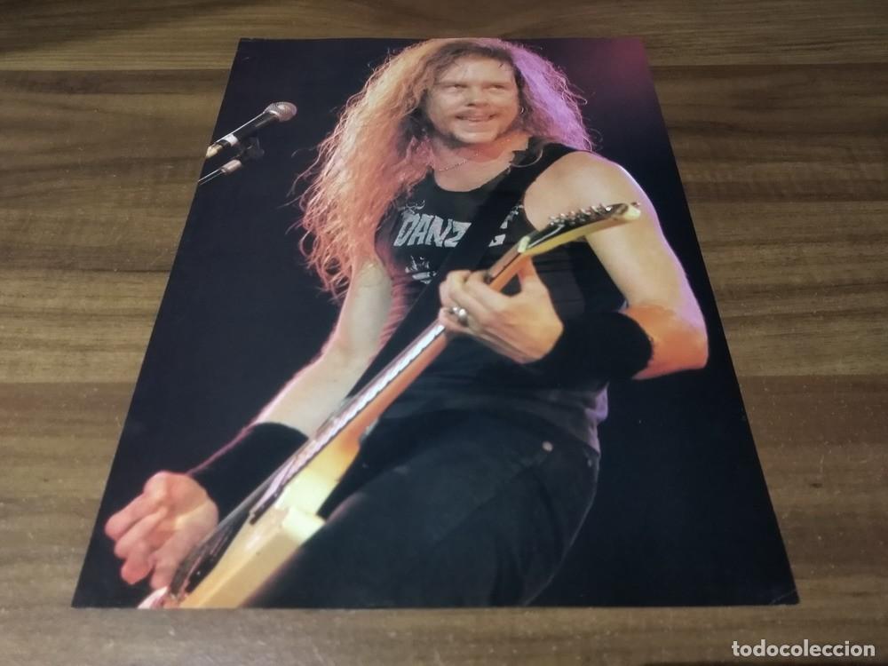 Otros Art&iacute;culos de Coleccionismo en Papel: (MQ327) Metallica * James Hetfield * Mini Poster Pinup 28 x 20