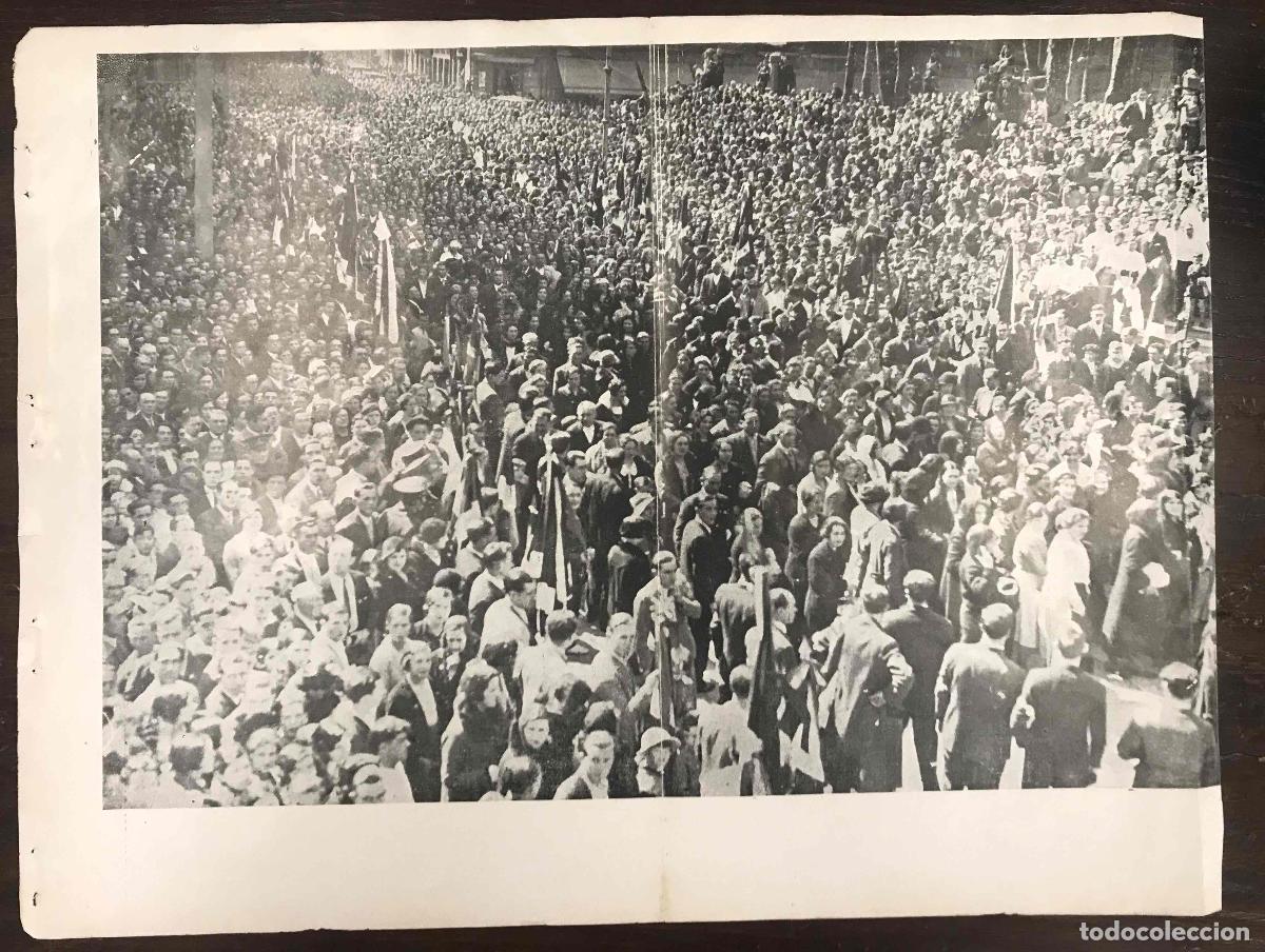 Paper Collecting Others: LAMINA MANIFESTACION EN PRIMER ABERRI EGUNA EN BILBAO 1932