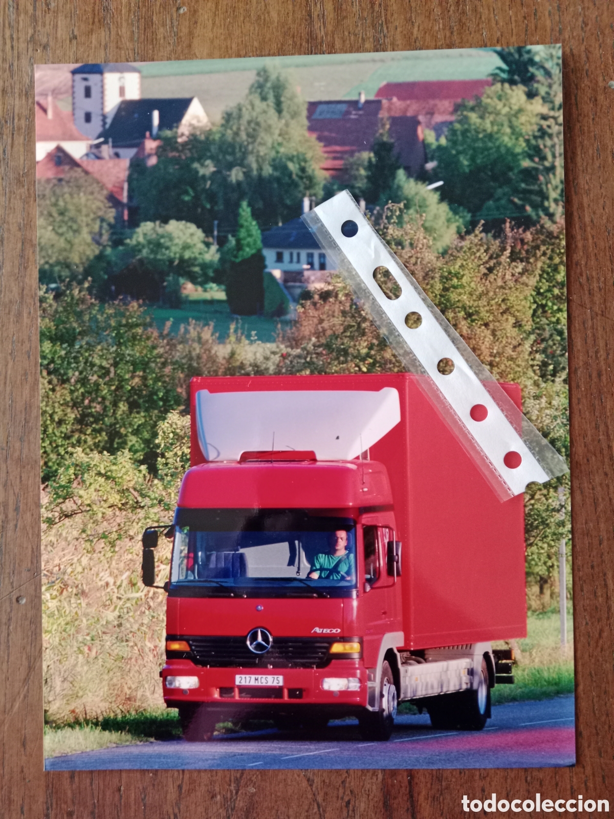 Outros artigos de papel: Fotograf&iacute;a cami&oacute;n mercedes Benz atego
