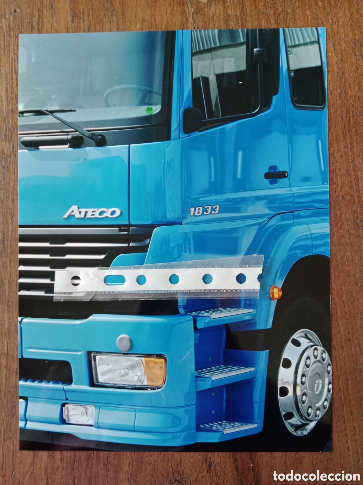 Outros artigos de papel: Fotograf&iacute;a cami&oacute;n mercedes Benz atego