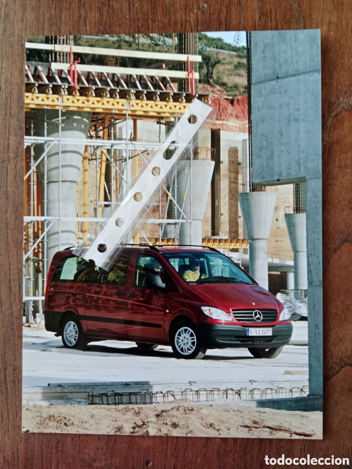 Outros artigos de papel: Fotograf&iacute;a furgoneta mercedes Benz vito