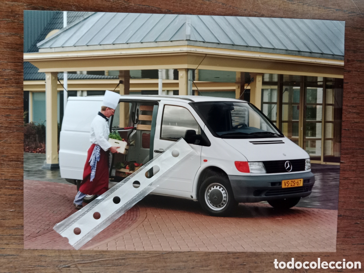 Outros artigos de papel: Fotograf&iacute;a furgoneta mercedes Benz vito