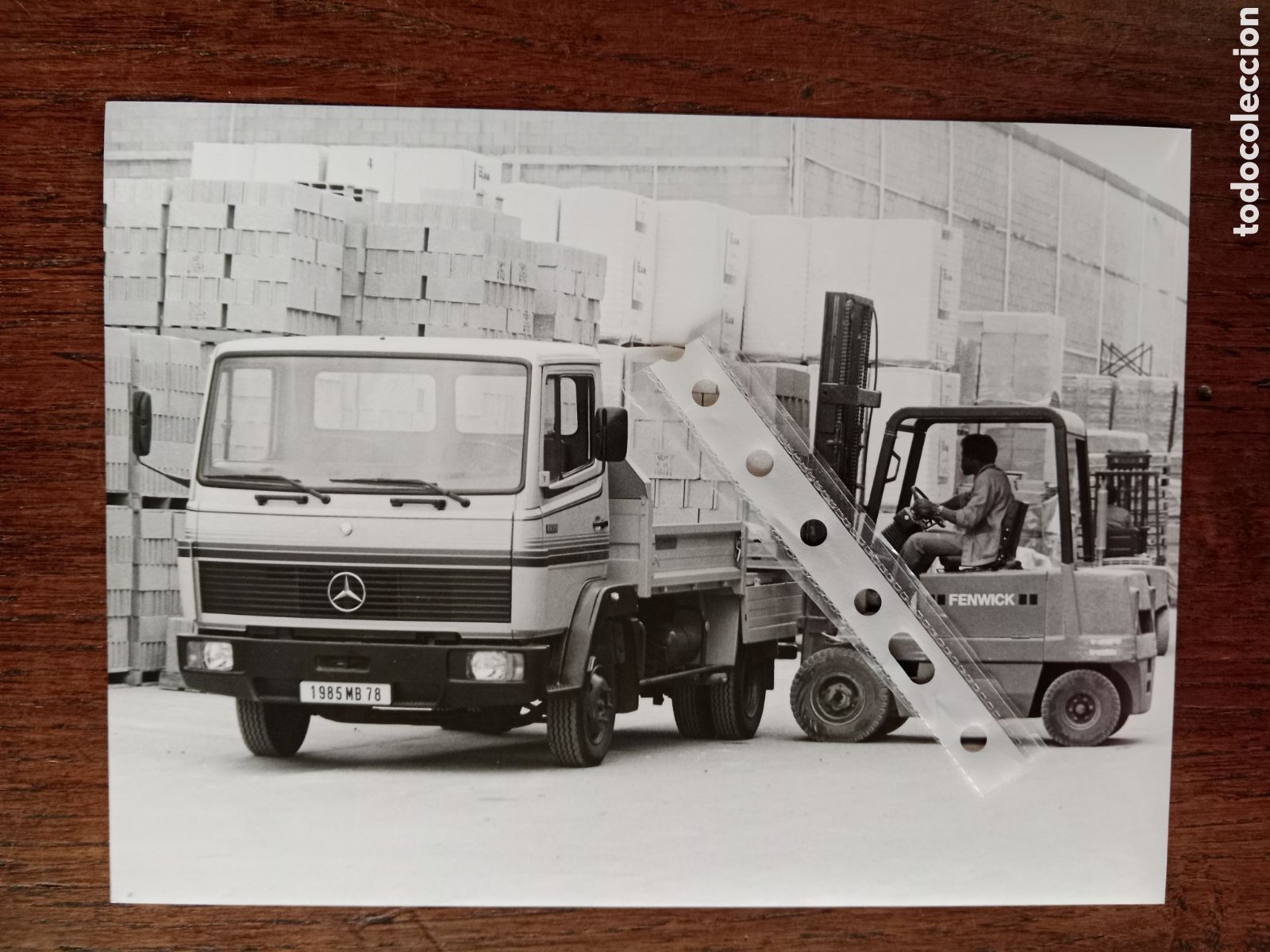 Collectionnisme Papier divers: Fotograf&iacute;a cami&oacute;n mercedes Benz