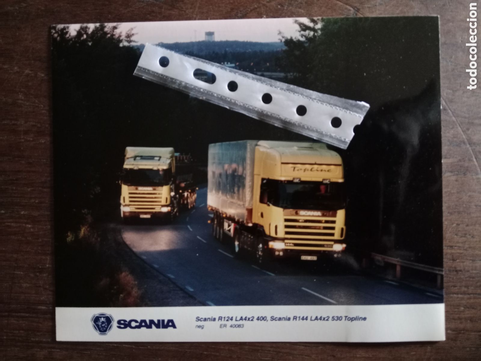 Paper Collecting Others: Fotograf&iacute;a cami&oacute;n scania
