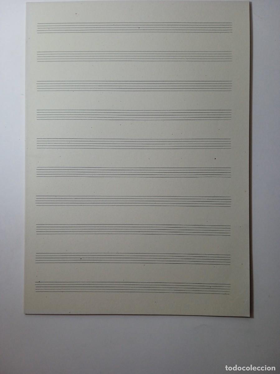 Paper Collecting Others: PAPEL M&Uacute;SICA PENTAGRAMA GRAN GRAMAJE 10 HOJAS A&Ntilde;OS 70 TAMA&Ntilde;O 30,5X22 cm