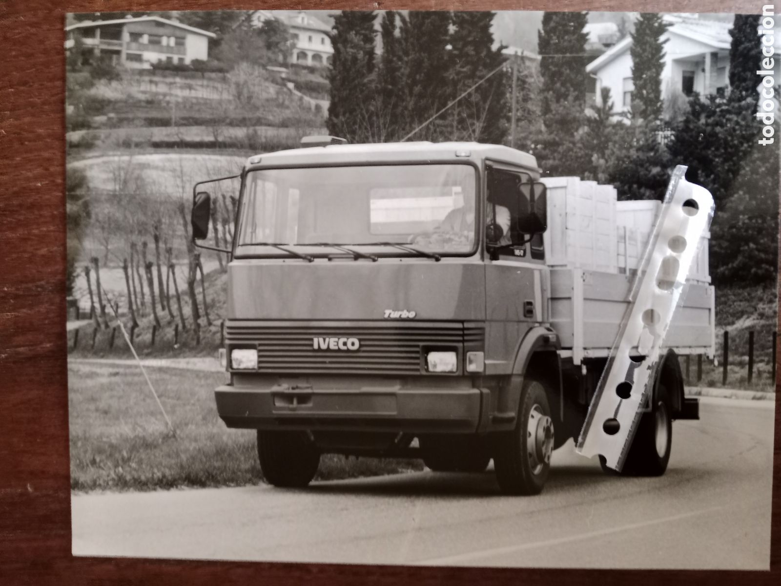 Paper Collecting Others: Fotograf&iacute;a cami&oacute;n Iveco