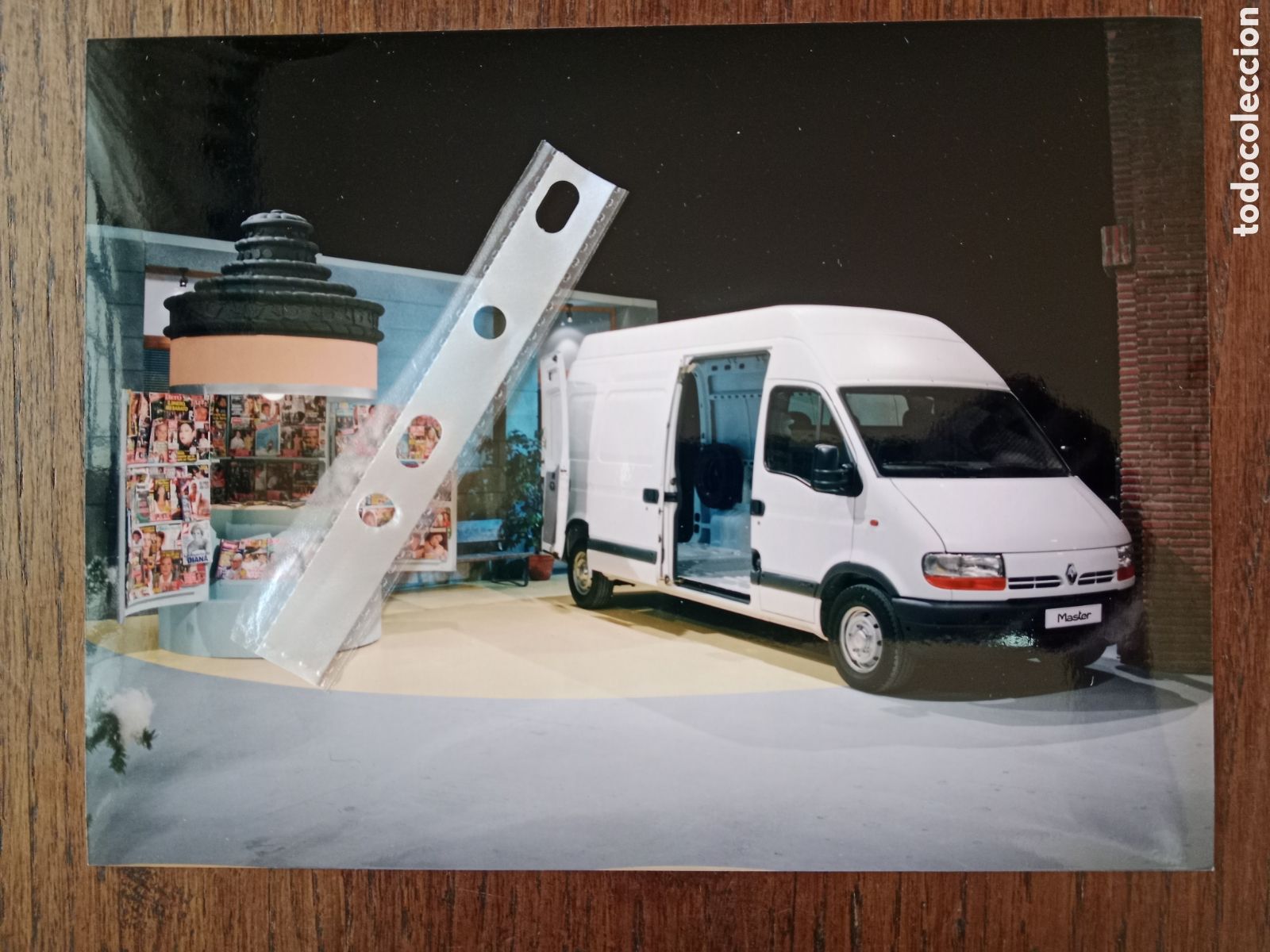 Outros artigos de papel: Fotograf&iacute;a furgoneta Renault m&aacute;ster