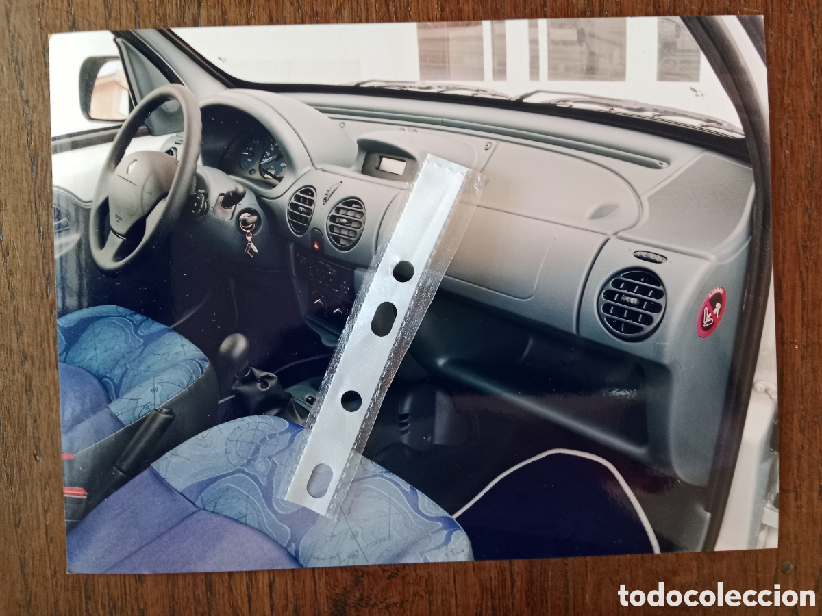 Outros artigos de papel: Fotograf&iacute;a furgoneta Renault Kangoo decathlon