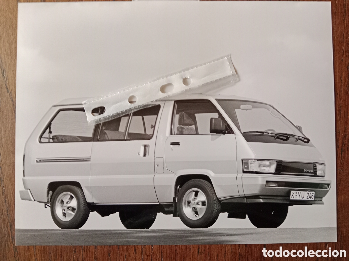 Outros artigos de papel: Fotograf&iacute;a furgoneta Toyota