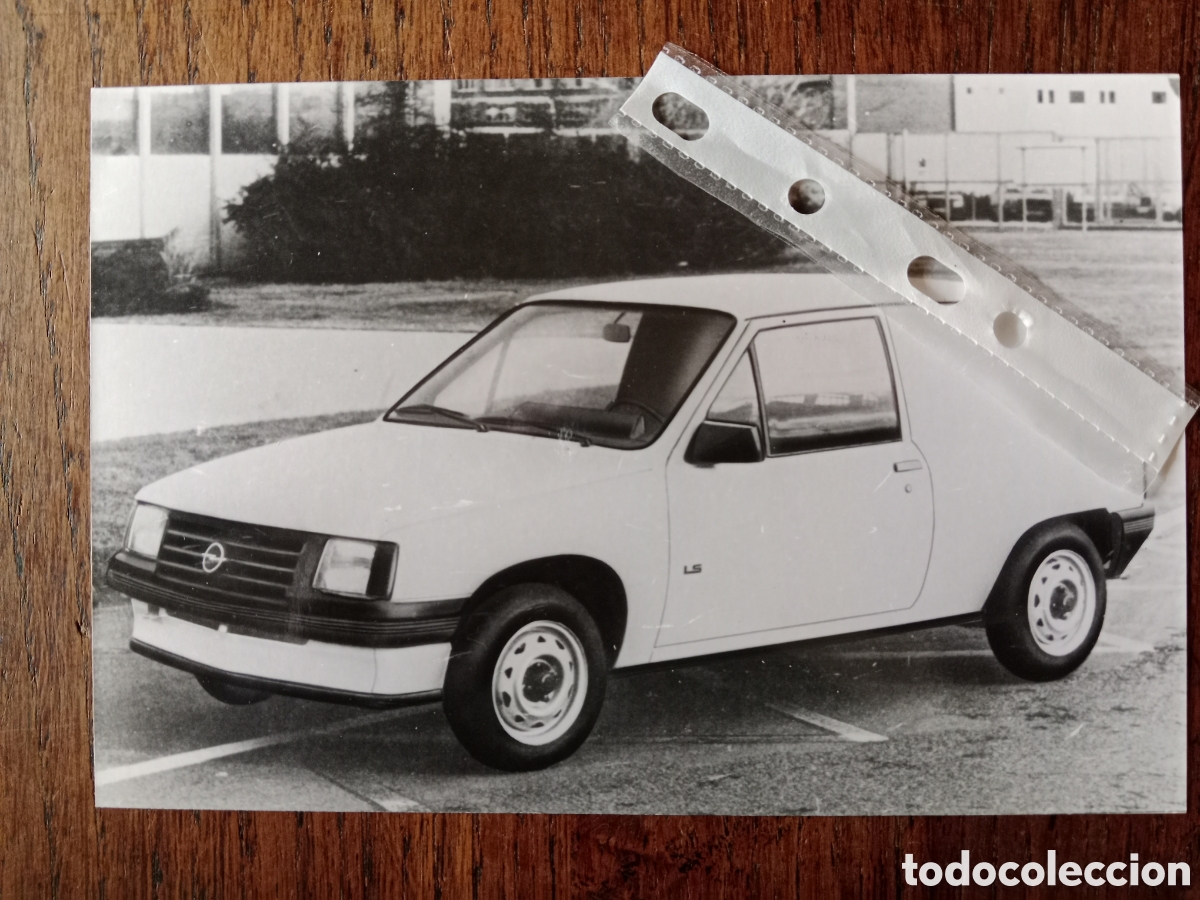 Outros artigos de papel: Fotograf&iacute;a autom&oacute;vil Opel corsa