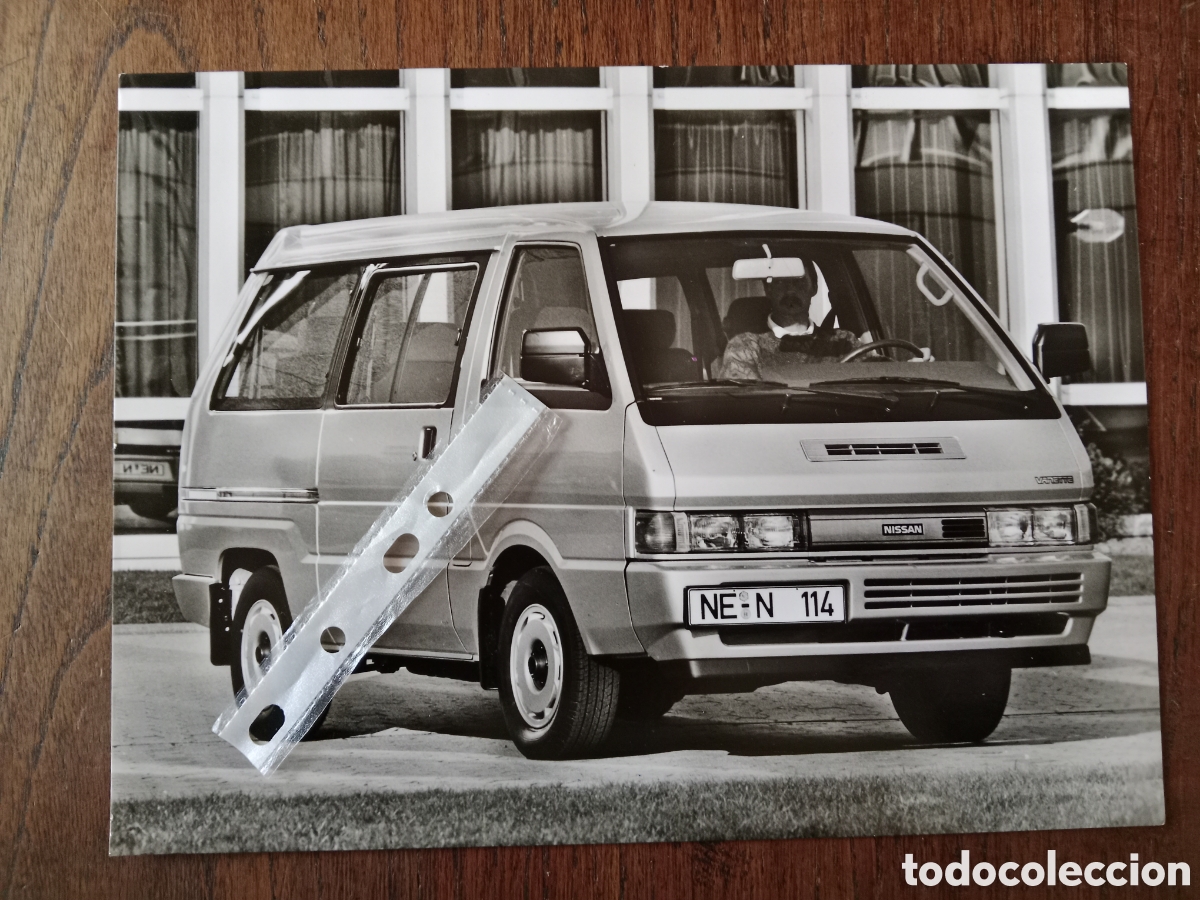 Outros artigos de papel: Fotograf&iacute;a furgoneta Nissan vanette