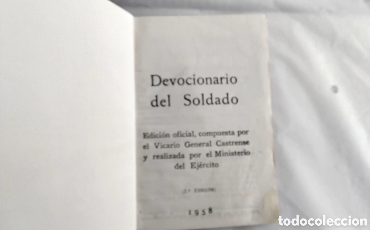 Otros art&iacute;culos de coleccionismo en papel: Devocionario del soldado. De 1958 - Foto 4