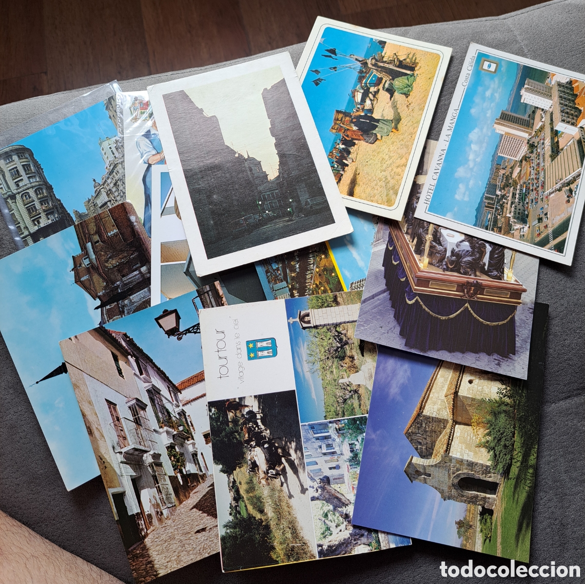 Otros art&iacute;culos de coleccionismo en papel: Lote 37 postales variadas - Foto 1
