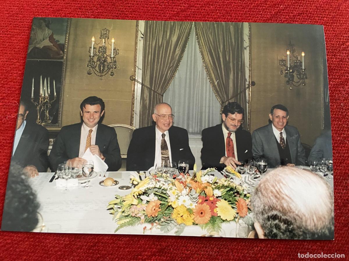 Paper Collecting Others: F34086 FOTO FOTOGRAFIA ORIGINAL &iquest;POLITICOS ESCRITORES PRESIDENTES EMBAJADORES PREMIOS??? (4-12-1996)