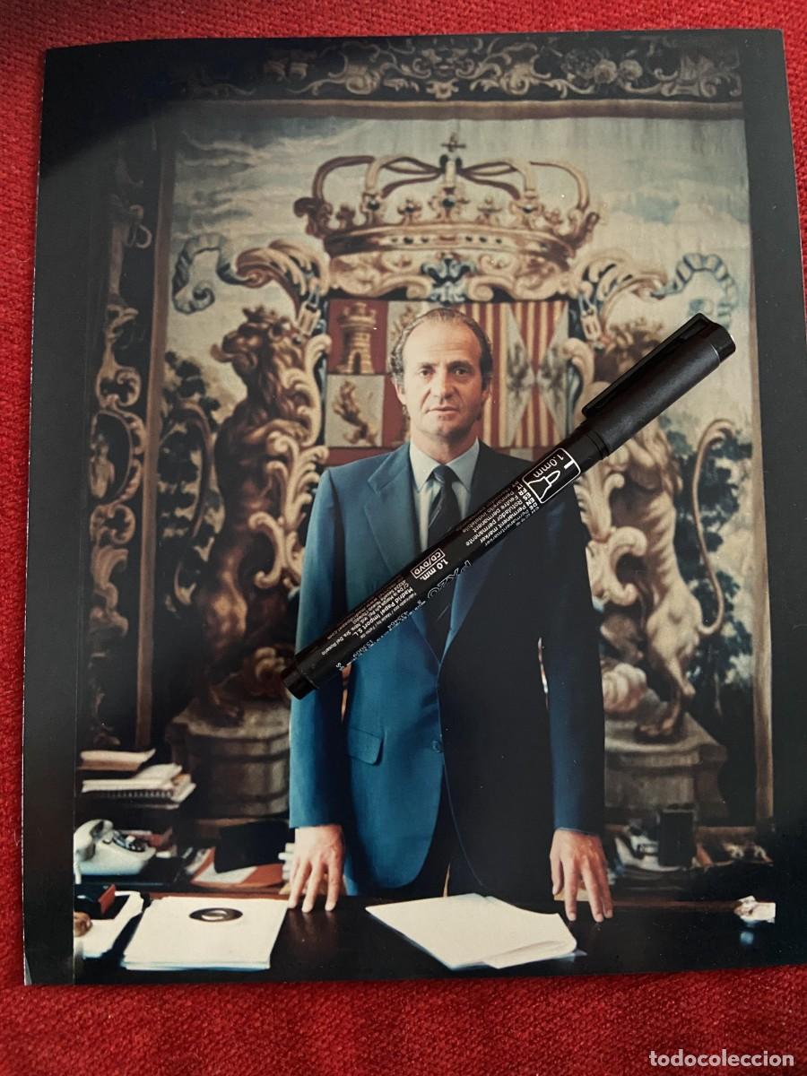 Paper Collecting Others: F34225 FOTO FOTOGRAFIA ORIGINAL REY JUAN CARLOS I BORBON TAPIZ ESCUDO ESPA&Ntilde;A