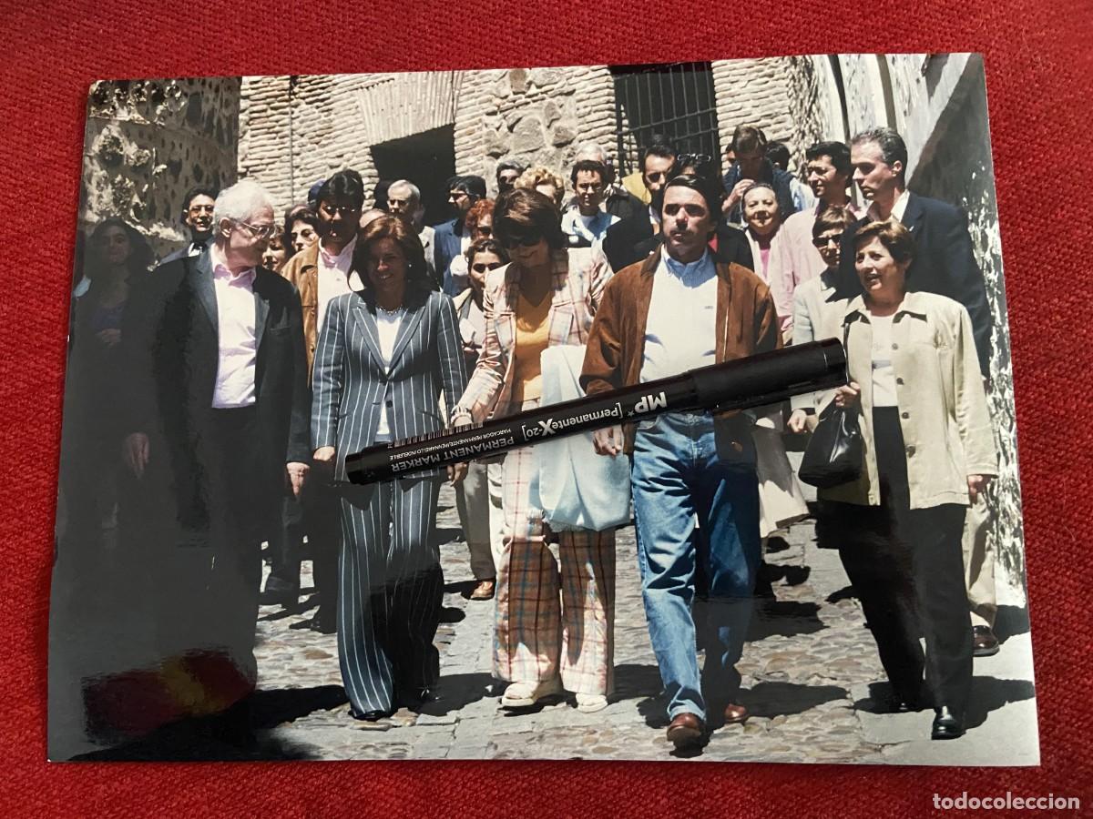 Paper Collecting Others: F34235 FOTO FOTOGRAFIA ORIGINAL ANA BOTELLA JOSE MARIA AZNAR SYLVIANE AGACINSKI LIONEL JOSPIN 2001
