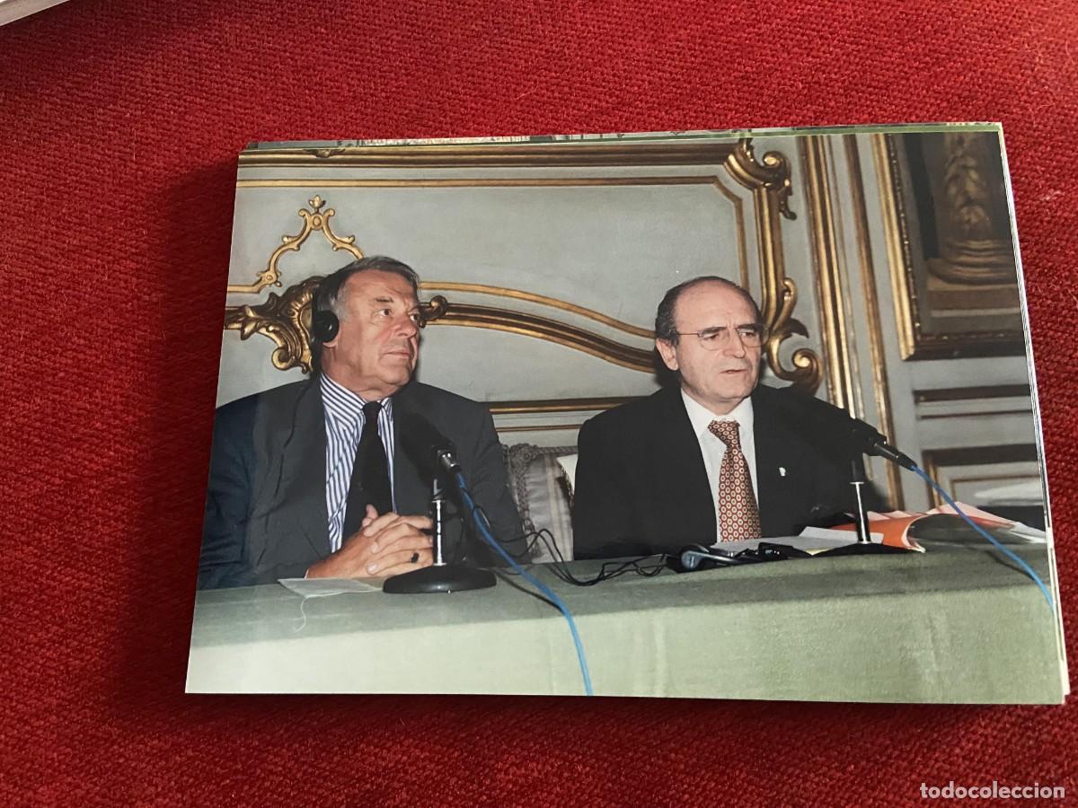Paper Collecting Others: F34271 FOTO FOTOGRAFIA ORIGINAL POLITICA ABEL MATUTES DESCONOZCO QUIENES SON?