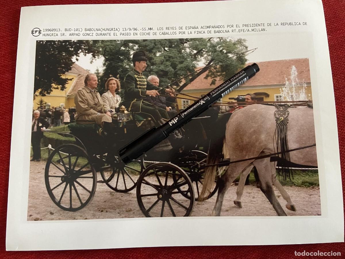Otros art&iacute;culos de coleccionismo en papel: F34325 FOTO FOTOGRAFIA ORIGINAL REY JUAN CARLOS BORBON REINA SOFIA (13-9-1996) ARPAD GONCZ HUNGRIA