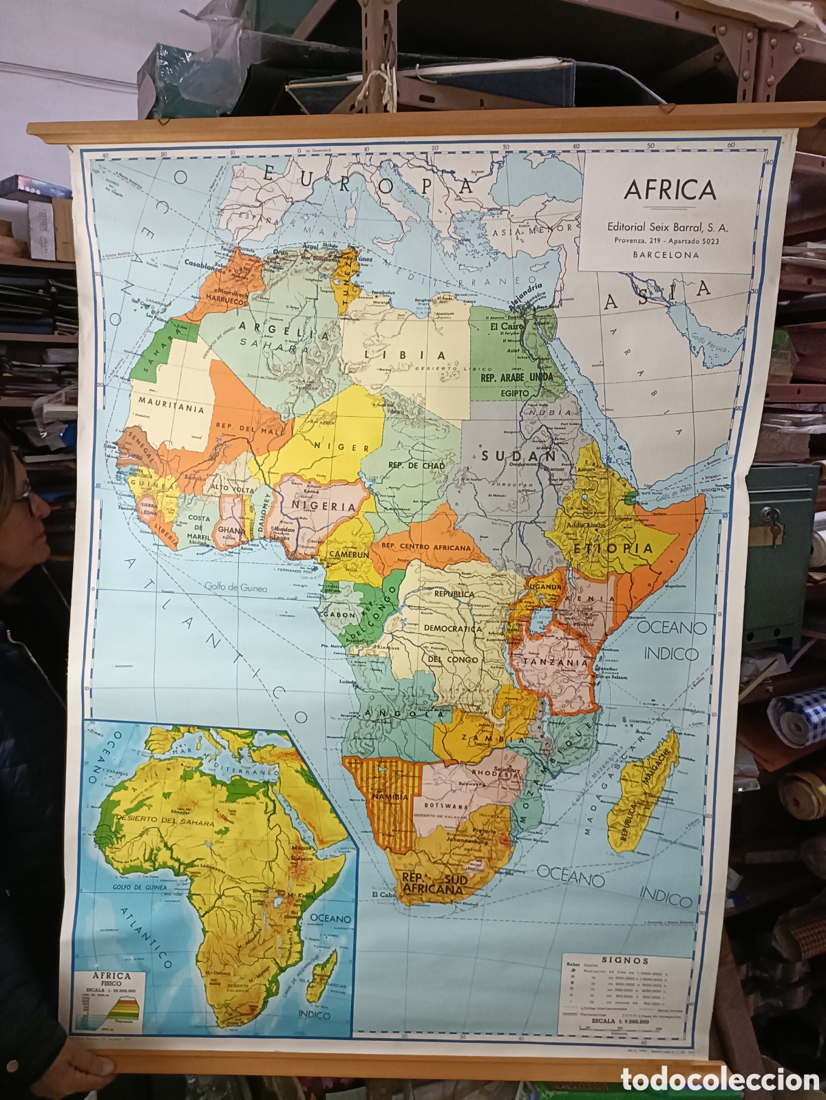 Otros Art&iacute;culos de Coleccionismo en Papel: 1973 Mapa escolar &Aacute;frica Editorial Seix Barral S.A. (Barcelona)