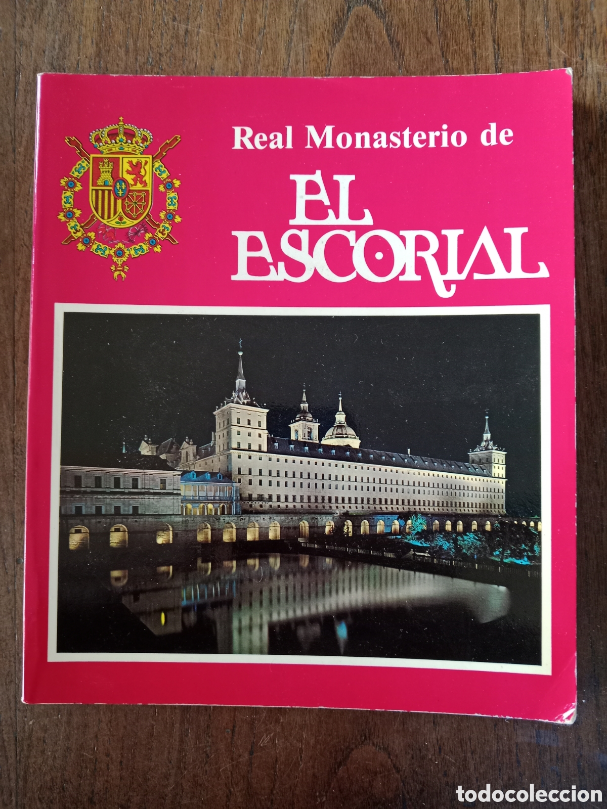 Paper Collecting Others: Libro Real monasterio de el escorial