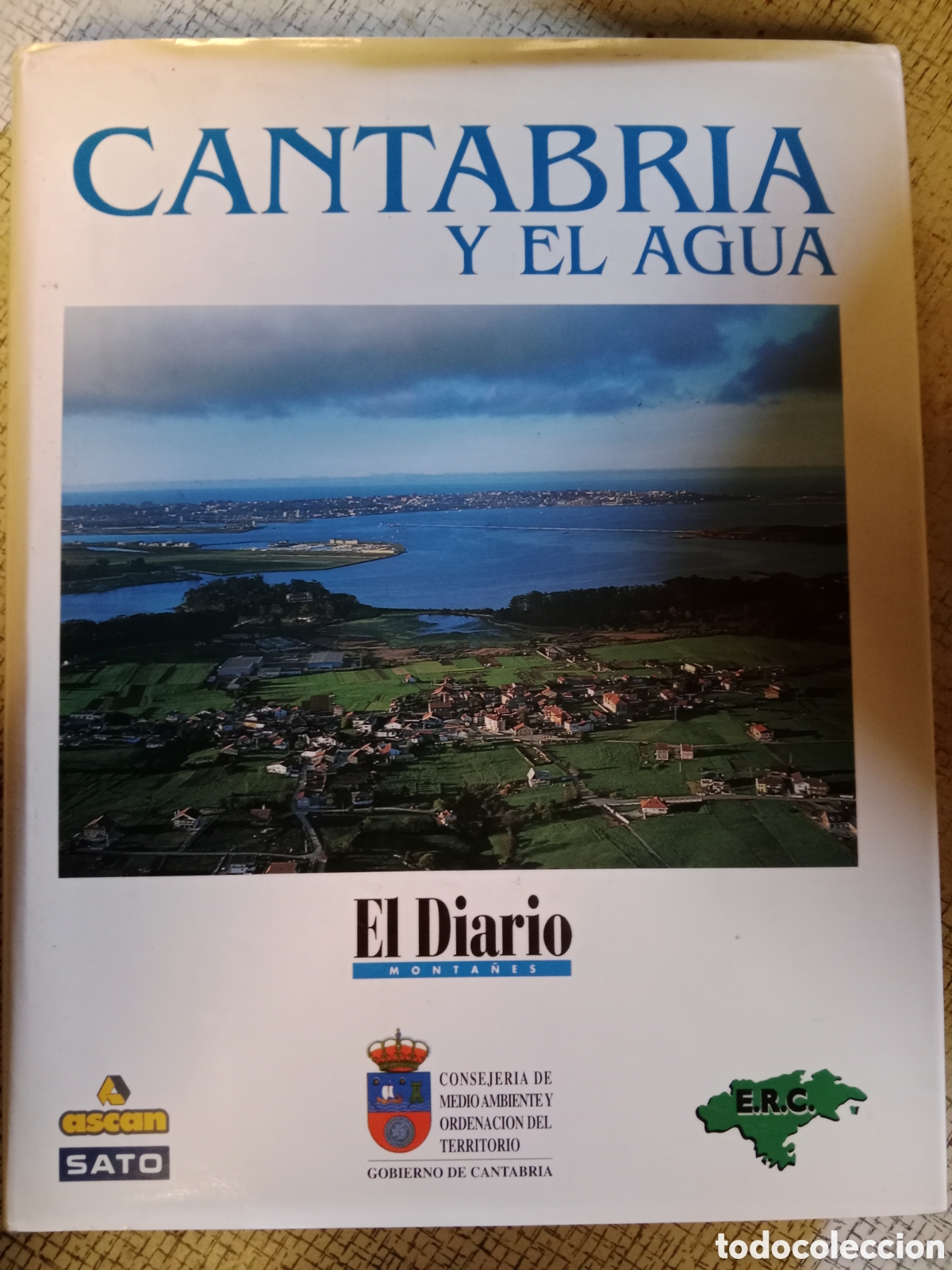 Paper Collecting Others: Libro Cantabria y el agua