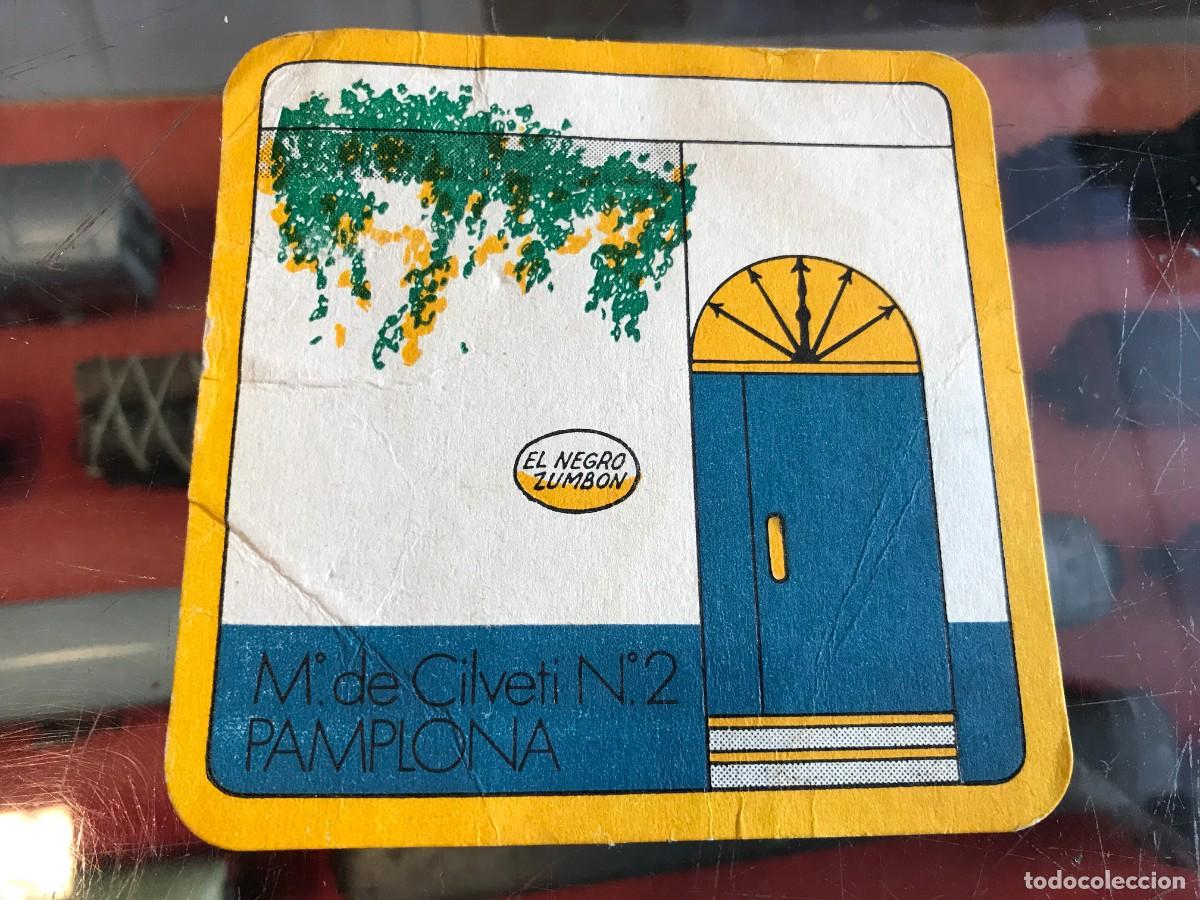 Collectionnisme Papier divers: POSAVASOS. EL NEGRO ZUMB&Oacute;N. PAMPLONA. 10 X 10CM