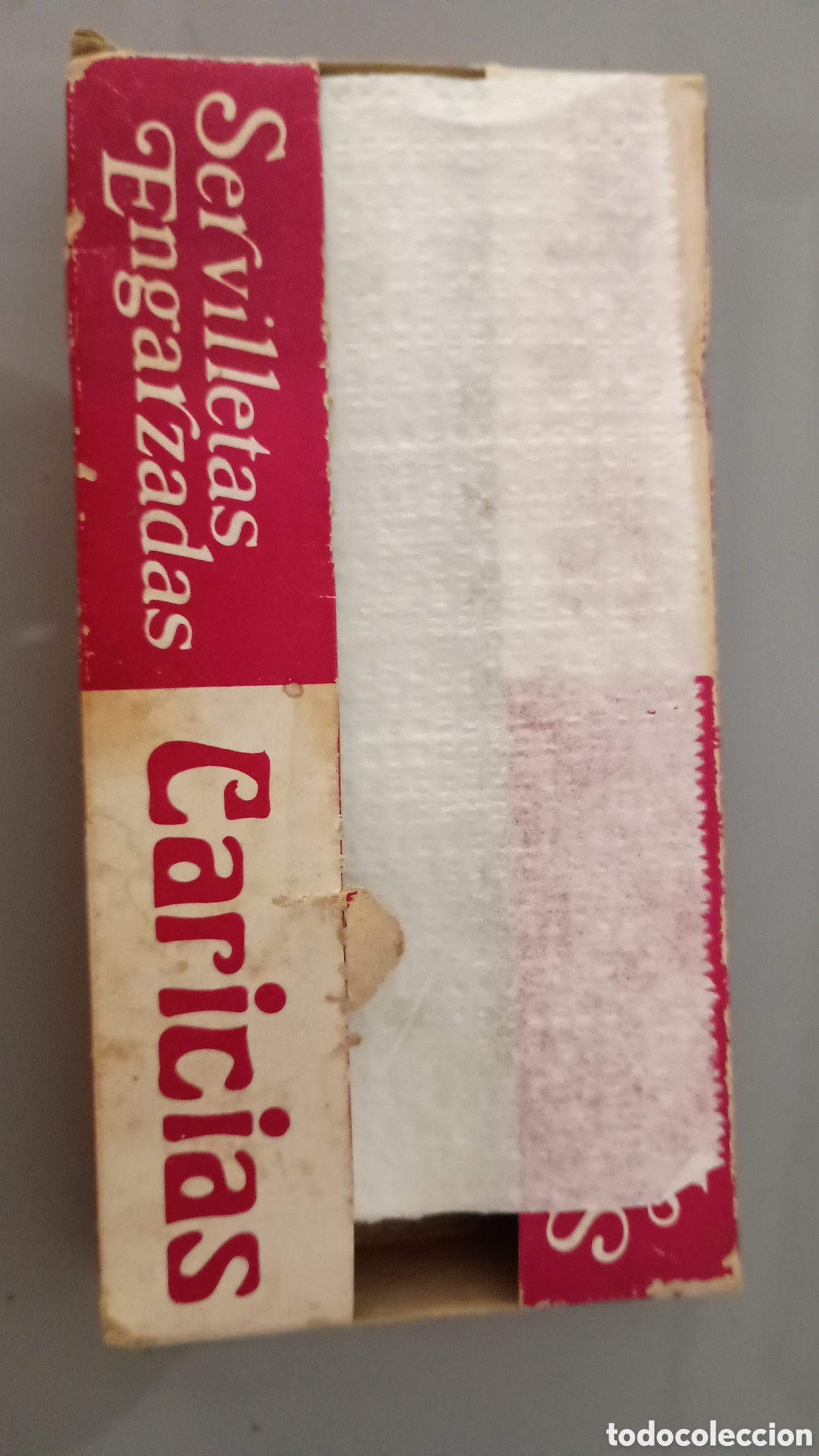 Otros art&iacute;culos de coleccionismo en papel: Antiguo servilletero de cart&oacute;n Caricias