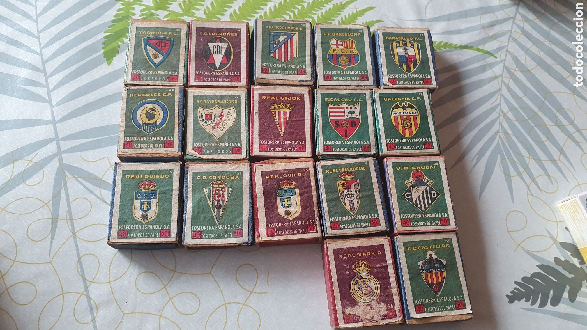 Collectionnisme Papier divers: 17 cajas de fosforos espa&ntilde;oles equipos de futbol