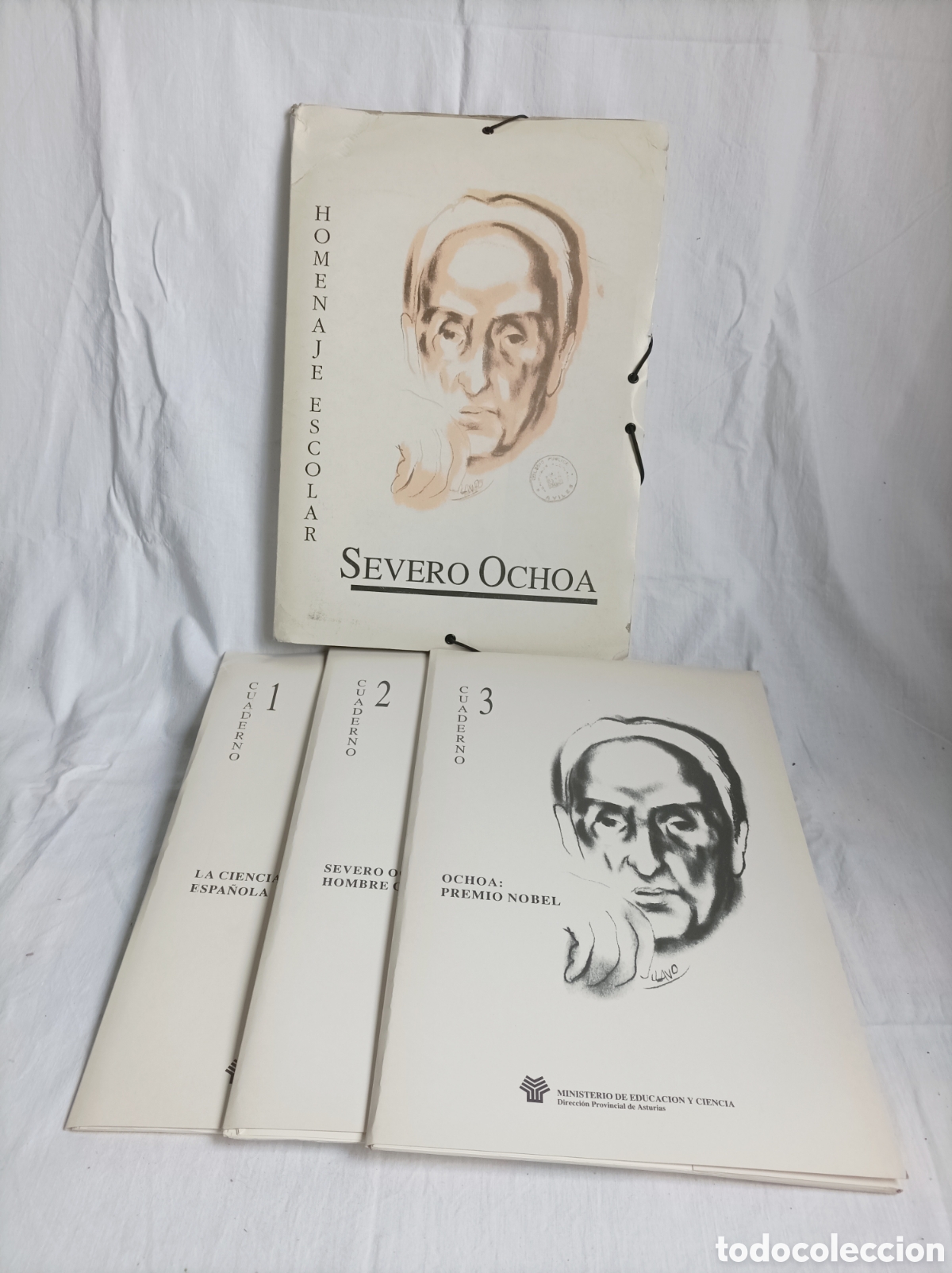 Otros art&iacute;culos de coleccionismo en papel: SEVERO OCHOA. HOMENAJE ESCOLAR. MINISTERIO DE EDUCACI&Oacute;N Y CIENCIA. DIRECCI&Oacute;N PROVINCIAL DE ASTURIAS.