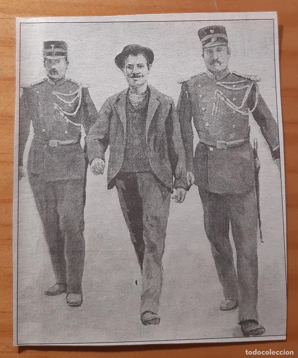 Otros Art&iacute;culos de Coleccionismo en Papel: RECORTE DE REVISTA - REPRODUCCI&Oacute;N HOMBRE ENTRE DOS GUARDIAS &ndash; PERFECTO ESTADO