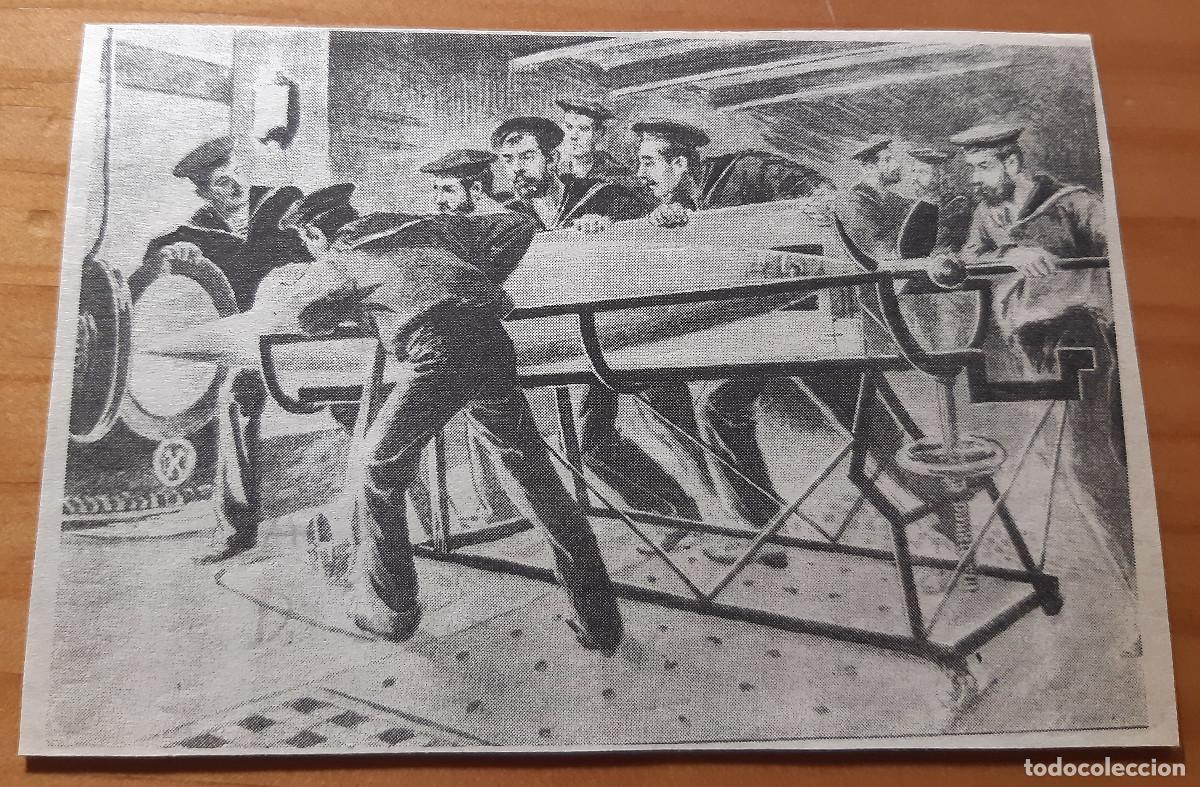 Otros Art&iacute;culos de Coleccionismo en Papel: RECORTE DE REVISTA - REPRODUCCI&Oacute;N MARINEROS CARGANDO UN CA&Ntilde;&Oacute;N O MISIL - PERFECTO ESTADO