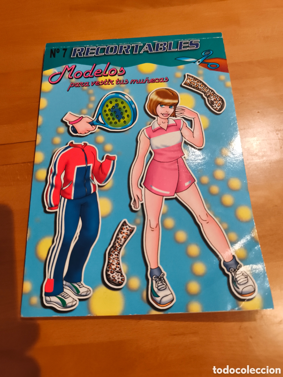 Otros Art&iacute;culos de Coleccionismo en Papel: Recortables de mu&ntilde;ecas y sus vestidos, zapatos..