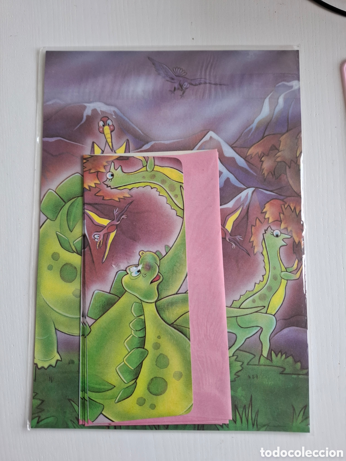 Otros Art&iacute;culos de Coleccionismo en Papel: Modelo dinosaurios 1. Set hojas con sobre tipo cartas perfumadas