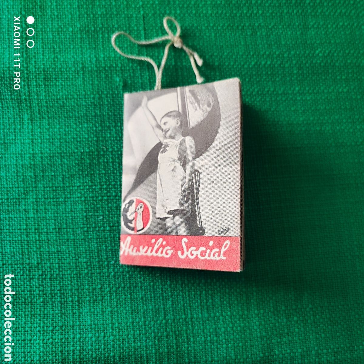 Otros Art&iacute;culos de Coleccionismo en Papel: Librito Propaganda de la falange, auxili&oacute; social.