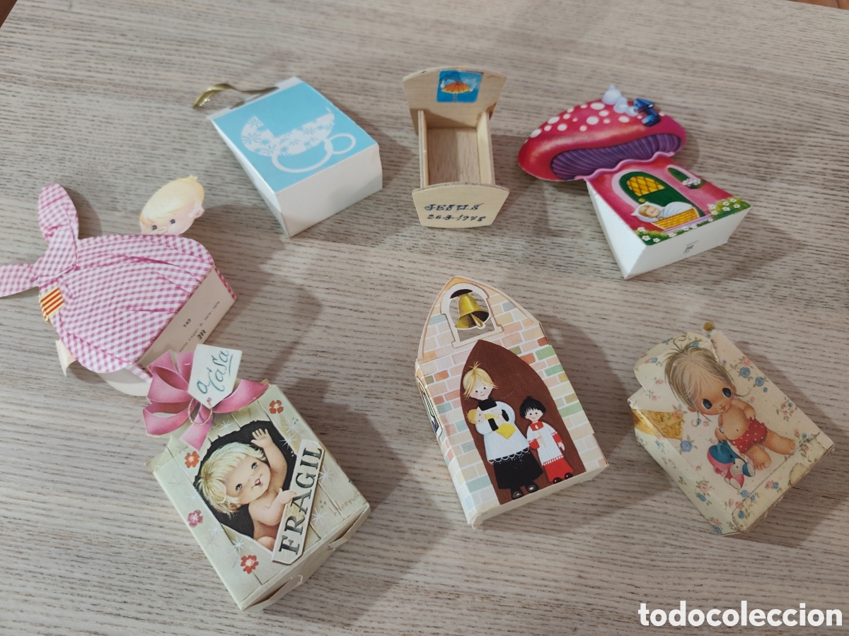 Paper Collecting Others: Recuerdos bautizo. Cajitas troqueladas y cuna madera