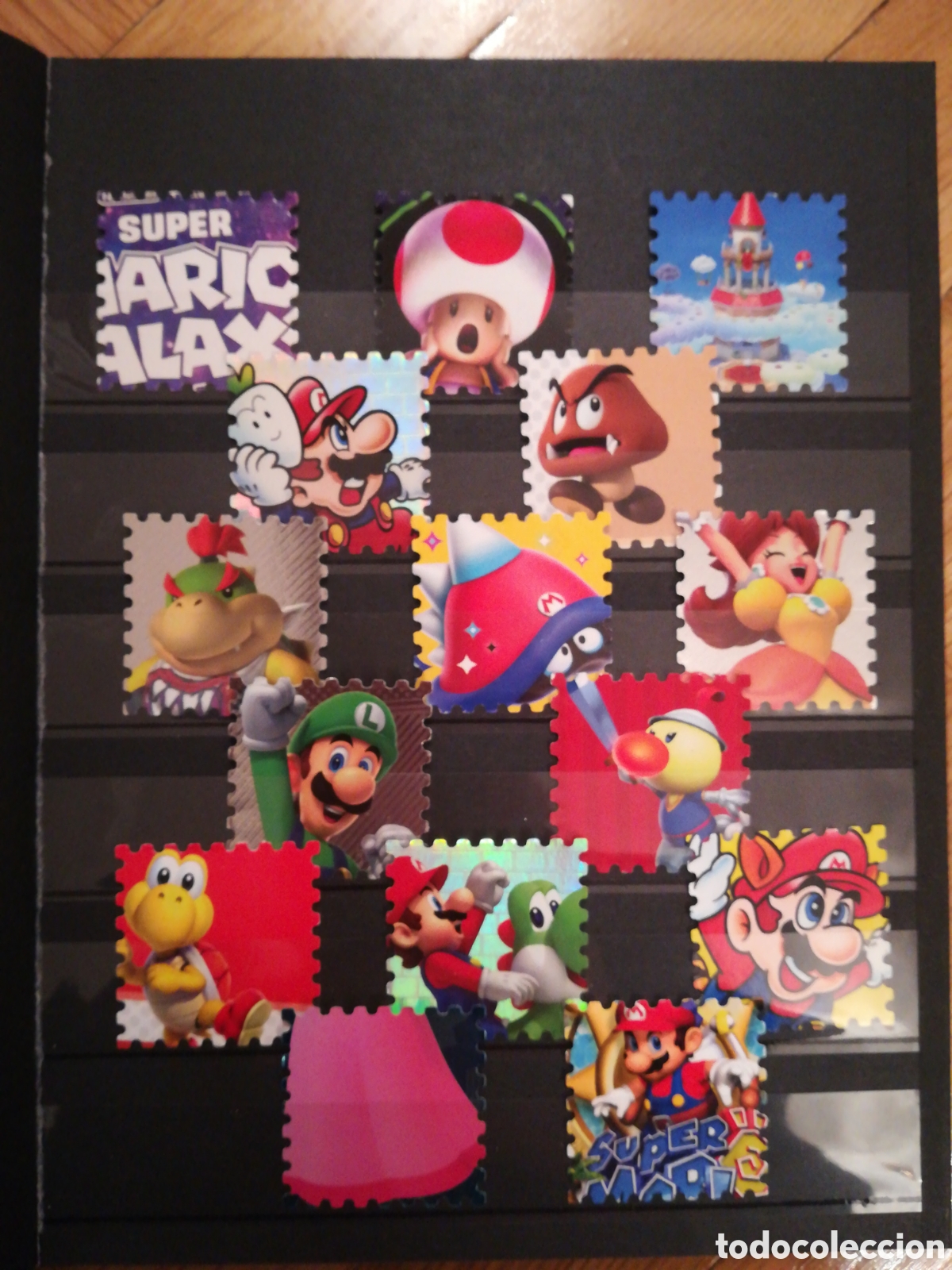 Otros Art&iacute;culos de Coleccionismo en Papel: Album con 100 mini stamps Super Mario Bros