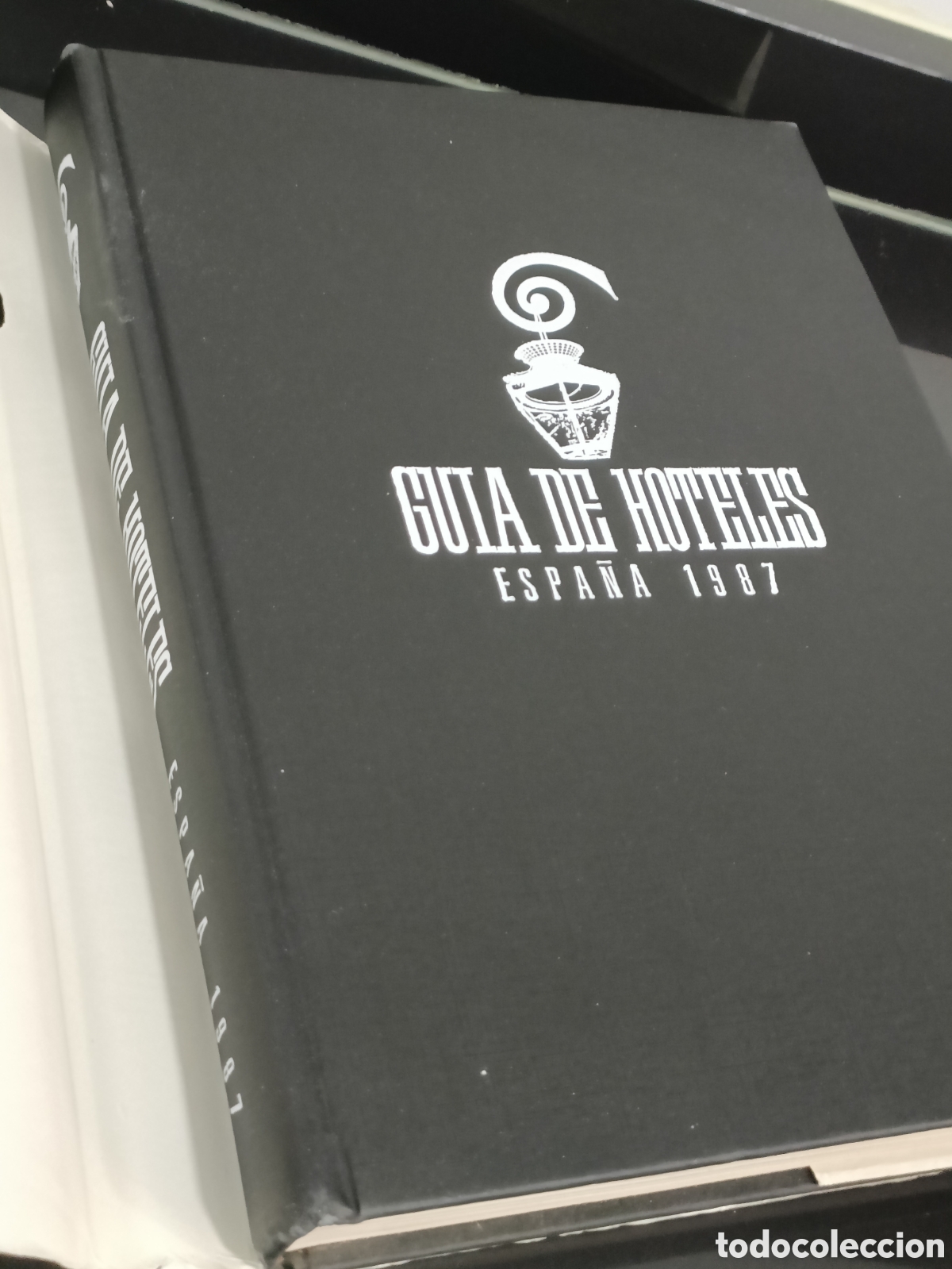 Otros Art&iacute;culos de Coleccionismo en Papel: Vintage libro &rdquo;Gu&iacute;a Oficial de Hoteles de Espa&ntilde;a&rdquo; del a&ntilde;o 1987.