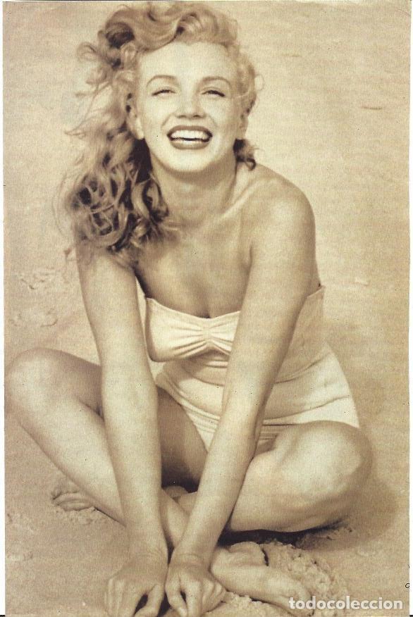 Otros art&iacute;culos de coleccionismo en papel: LAMINA 37633: Marilyn Monroe en la playa - VVAA