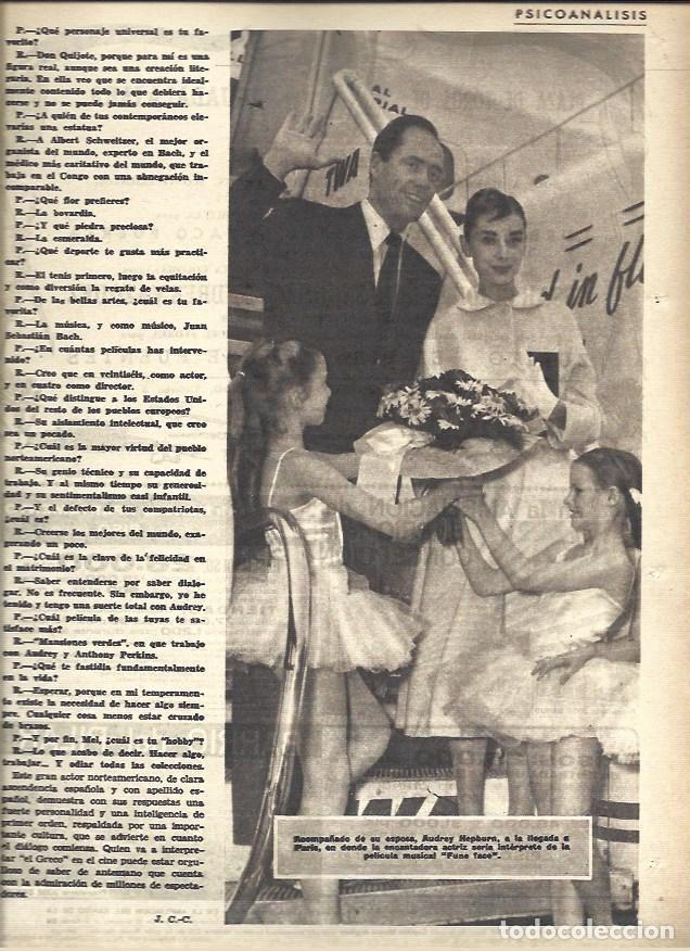 Altri oggetti di carta: LAMINA 36647: Mel Ferrer y Audrey Hepburn - VVAA
