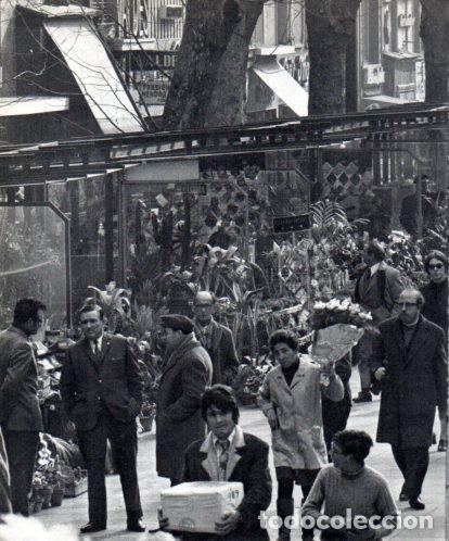 Otros art&iacute;culos de coleccionismo en papel: LAMINA V45378: Botigues de flors a Les Rambles, Barcelona - Josep Pla