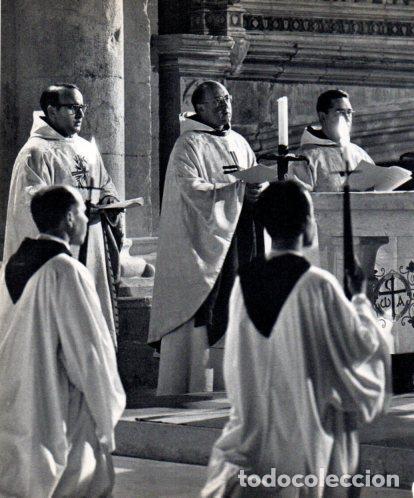 Otros art&iacute;culos de coleccionismo en papel: LAMINA V45530: La vida monastica de Poblet - Josep Pla
