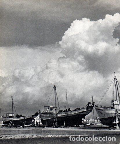 Otros art&iacute;culos de coleccionismo en papel: LAMINA V45558: Barques al port de Sant Carles de la Rapita - Josep Pla