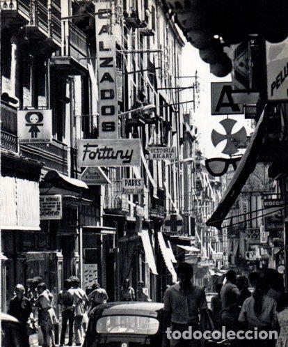 Otros art&iacute;culos de coleccionismo en papel: LAMINA V45550: Carrer comercial a Reus - Josep Pla