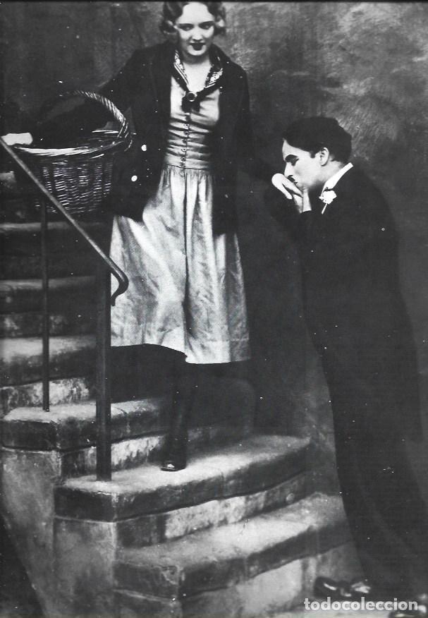 Otros art&iacute;culos de coleccionismo en papel: LAMINA 38181: Charles Chaplin en Luces de la ciudad - VVAA