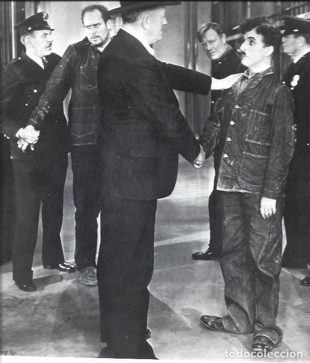 Otros art&iacute;culos de coleccionismo en papel: LAMINA 38188: Charles Chaplin en Tiempos modernos - VVAA