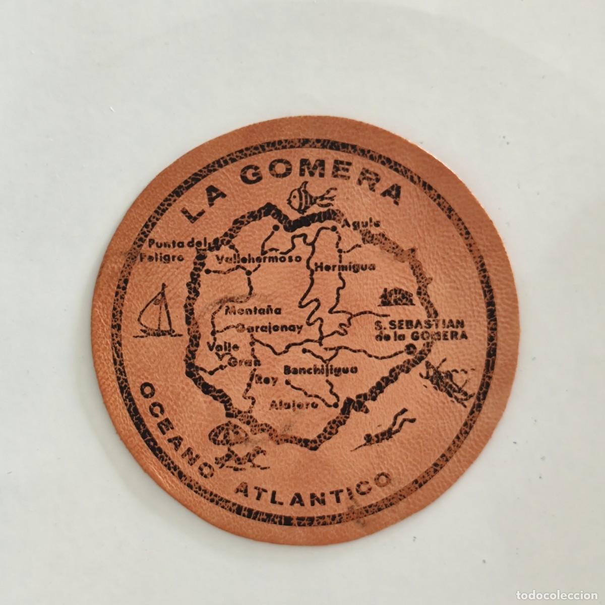 Otros Art&iacute;culos de Coleccionismo en Papel: POSAVASOS CUERO PIEL - TENERIFE / LA GOMERA - ISLAS CANARIAS - MAPA