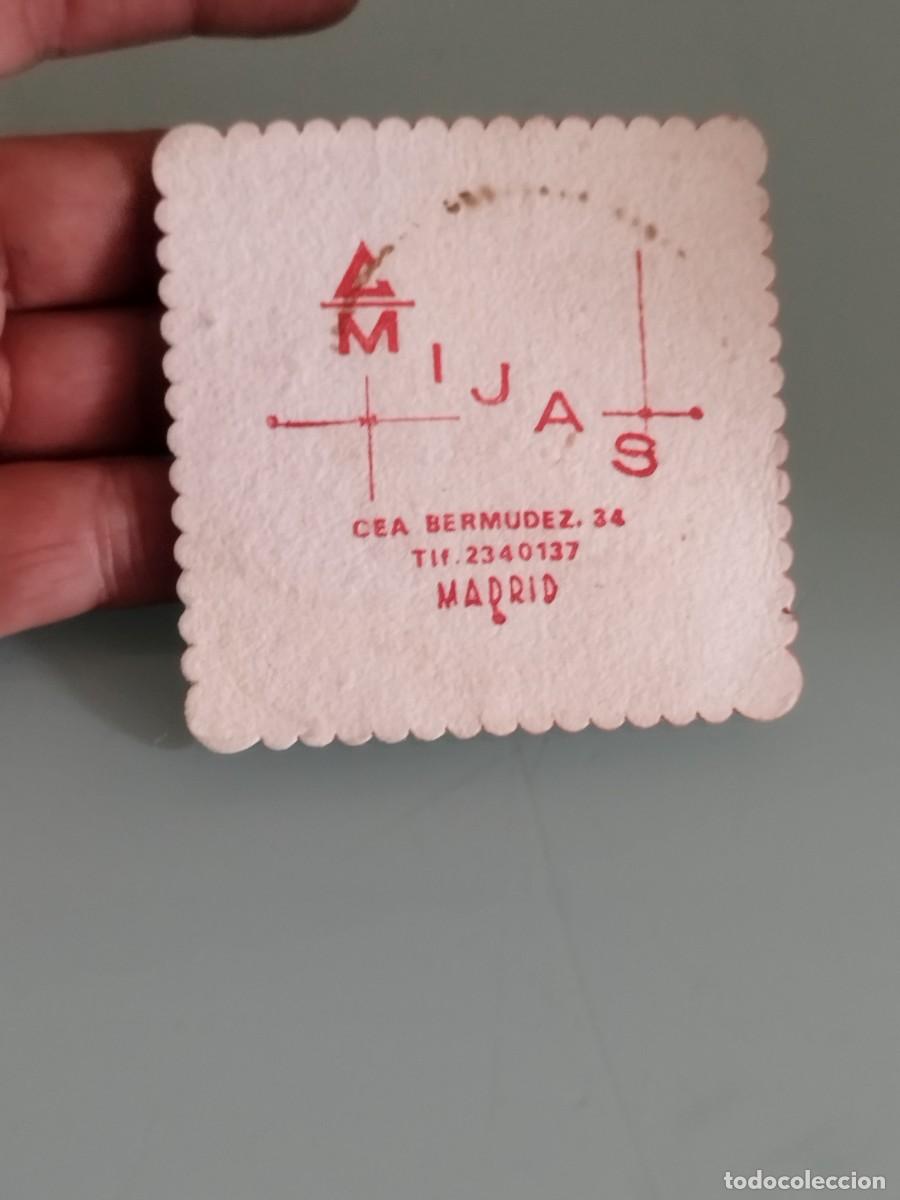 Otros Art&iacute;culos de Coleccionismo en Papel: Antiguo posavasos publicidad del restaurante Bar Mijas de Madrid.