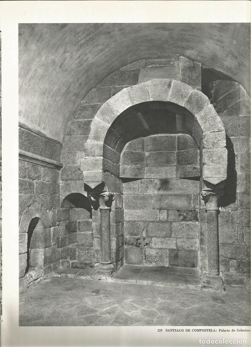 Otros art&iacute;culos de coleccionismo en papel: Lamina 110: SANTIAGO DE COMPOSTELA: Palacio de Gelmirez - Marcel Durliat
