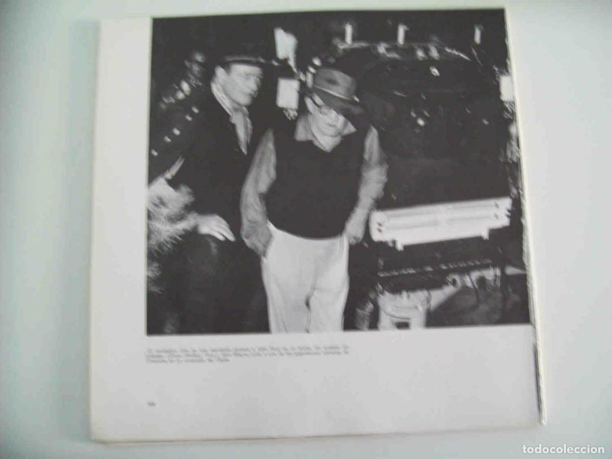 Otros art&iacute;culos de coleccionismo en papel: LAMINA 14343: John Wayne y Ford en La conquista del oeste - VVAA